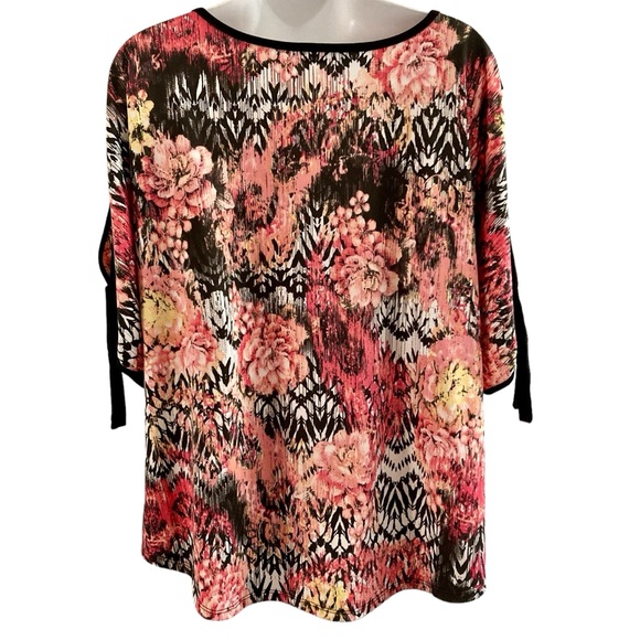 Hamilton | Floral Keyhole Sleeve Blouse NWOT - Picture 11 of 15